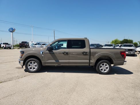 New 2026 Ford F150 XLT w/ Equipment Group 301A Standard RWD image 4