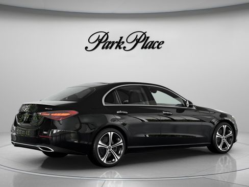 Used 2025 Mercedes-Benz C 300 Sedan image 21