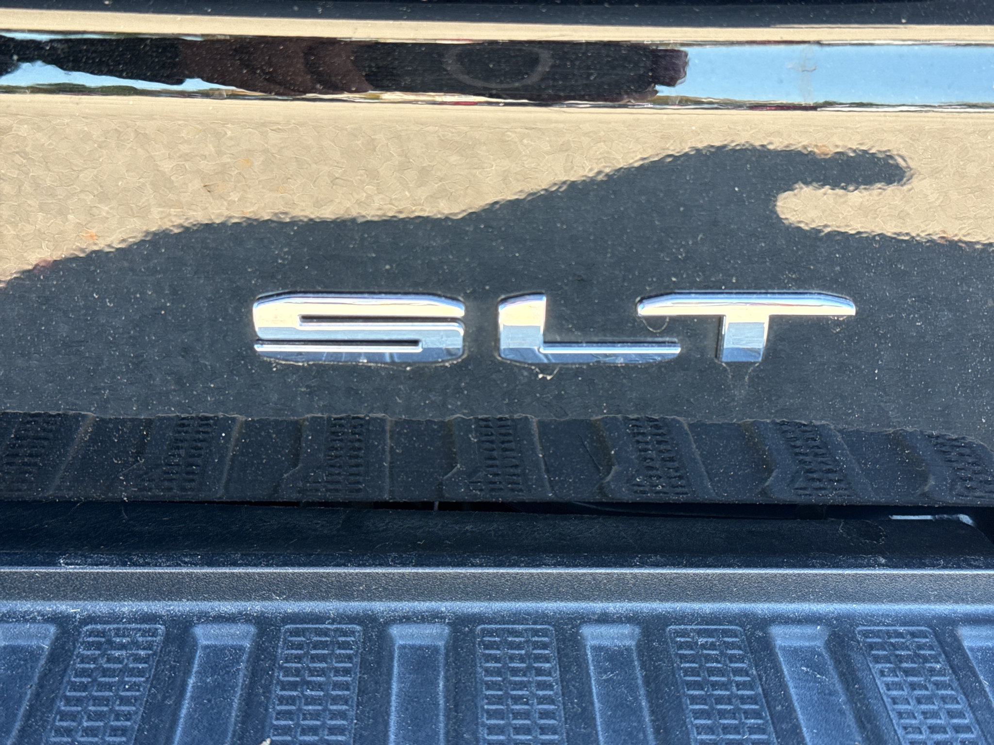 Used 2019 GMC Sierra 1500 SLT w/ SLT Premium Plus Package AWD/4WD image 11