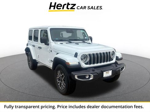Used 2025 Jeep Wrangler Unlimited Sahara AWD/4WD image 1
