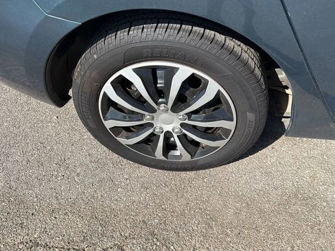 Used 2010 MAZDA MAZDA3 i Sport image 20