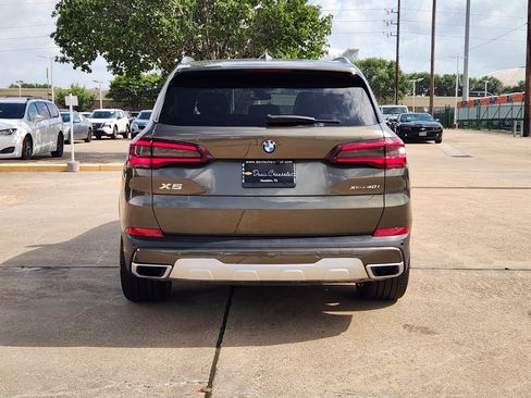 Used 2022 BMW X5 xDrive40i w/ Executive Package AWD/4WD image 7