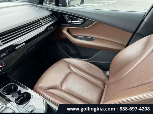 Used 2017 Audi Q7 3.0T Premium Plus AWD/4WD image 32