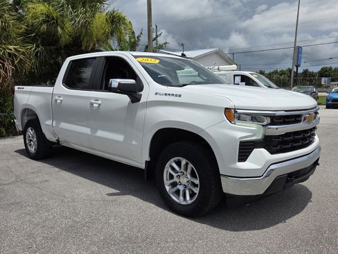 Certified 2022 Chevrolet Silverado 1500 LT AWD/4WD image 7