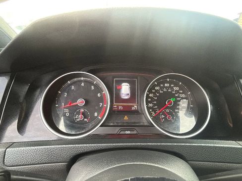 Used 2015 Volkswagen GTI S image 6