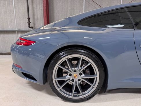 Used 2017 Porsche 911 Carrera RWD image 38