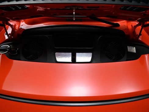 Used 2017 Porsche 911 Carrera GTS RWD image 6