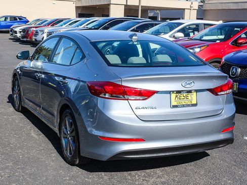 Used 2017 Hyundai Elantra SE image 7