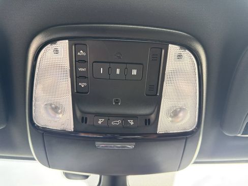 Used 2024 Dodge Durango GT AWD/4WD image 35