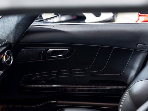 Used 2011 Mercedes-Benz SLS AMG Coupe image 38