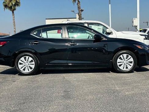 Certified 2025 Nissan Sentra S FWD image 1
