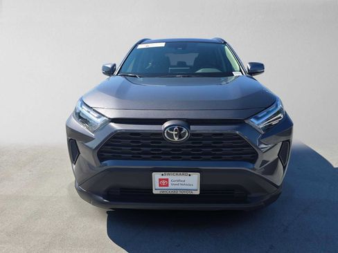 Used 2022 Toyota RAV4 XLE w/ XLE Grade Weather Package AWD/4WD image 8