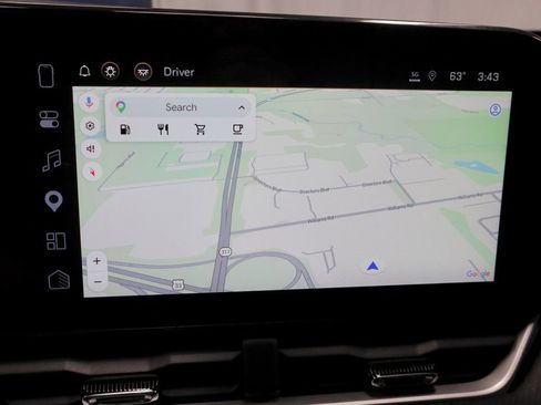 Used 2025 Chevrolet Equinox LT image 3