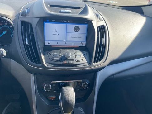 Used 2016 Ford Escape SE w/ SE Chrome Package image 14