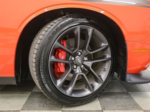 Used 2021 Dodge Challenger R/T Scat Pack w/ Shaker Package image 19