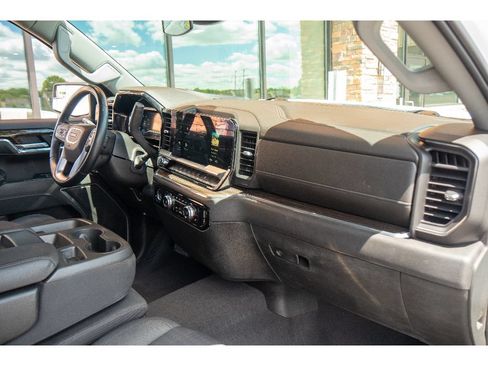 Used 2023 GMC Sierra 1500 Elevation AWD/4WD image 15