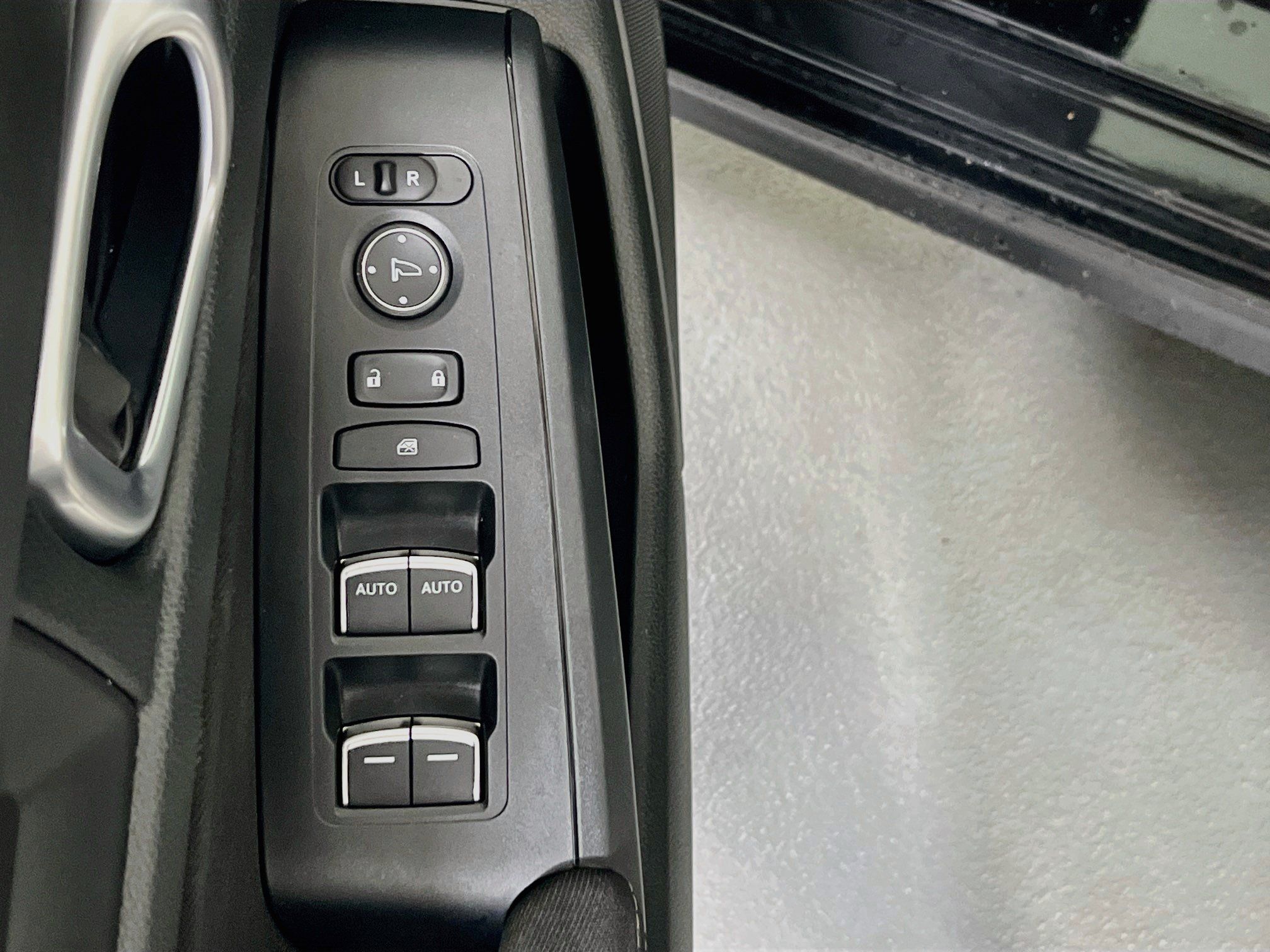 Used 2023 Honda Civic Sport image 17