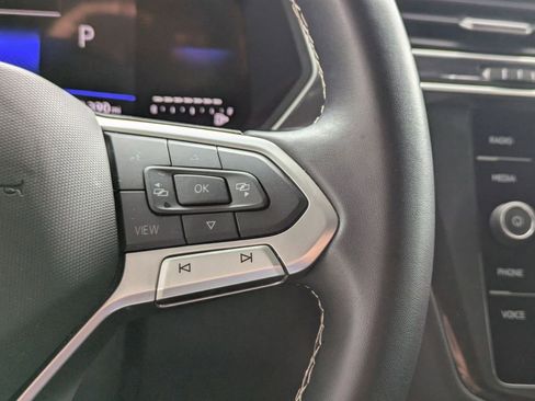 Used 2024 Volkswagen Tiguan S image 20