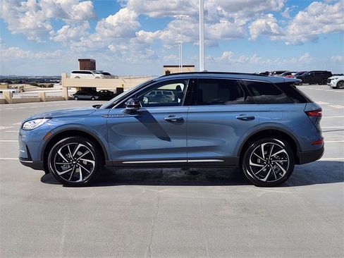 New 2026 Lincoln Corsair Reserve image 4