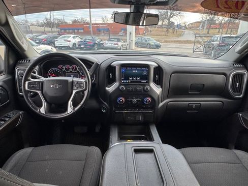 Used 2021 Chevrolet Silverado 1500 RST AWD/4WD image 16