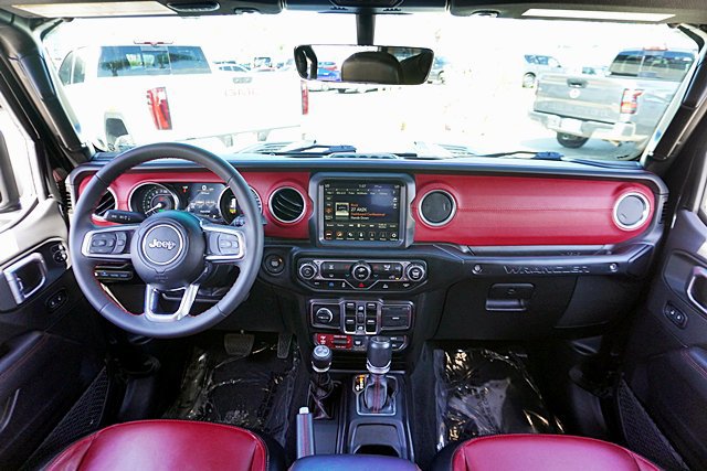 Used 2023 Jeep Wrangler Unlimited Rubicon 4xe AWD/4WD image 28