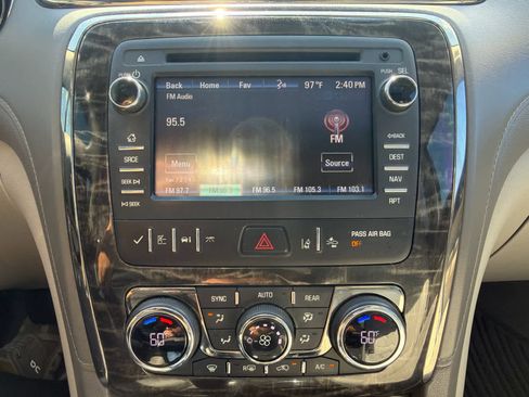 Used 2014 Buick Enclave Premium w/ Trailering Provision Package image 24