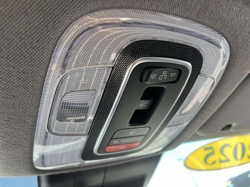 Certified 2025 Hyundai Elantra SEL FWD image 32