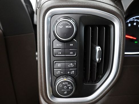 Used 2021 Chevrolet Silverado 1500 LTZ image 8