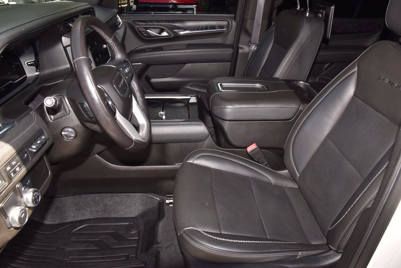 Used 2022 GMC Yukon Denali RWD image 13