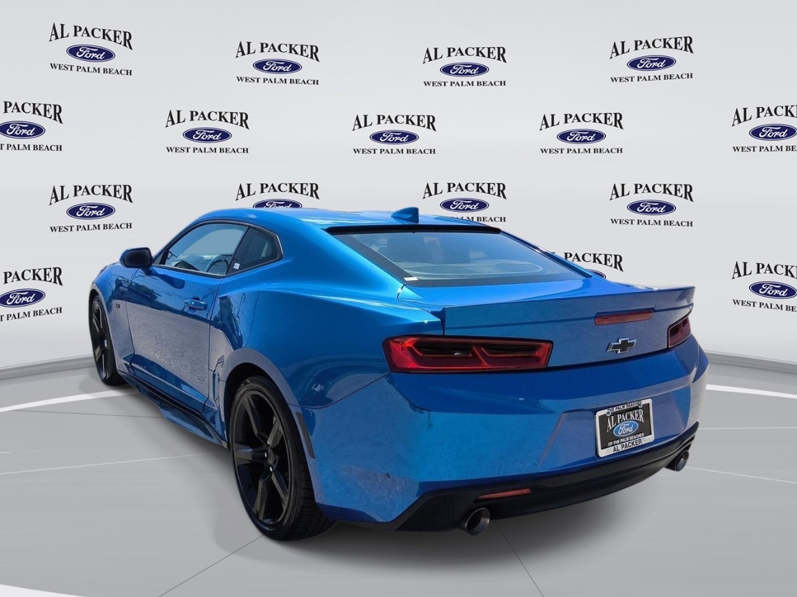 Used 2018 Chevrolet Camaro LT w/ RS Package RWD image 4