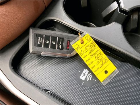 Used 2025 Acura RDX SH-AWD w/ Advance Package image 14