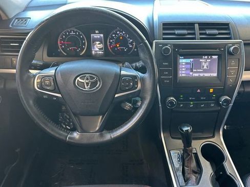 Used 2017 Toyota Camry SE FWD image 16