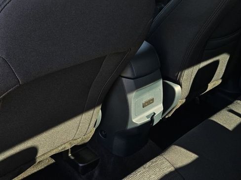 New 2025 Ford Maverick XL w/ Equipment Group 102A image 27