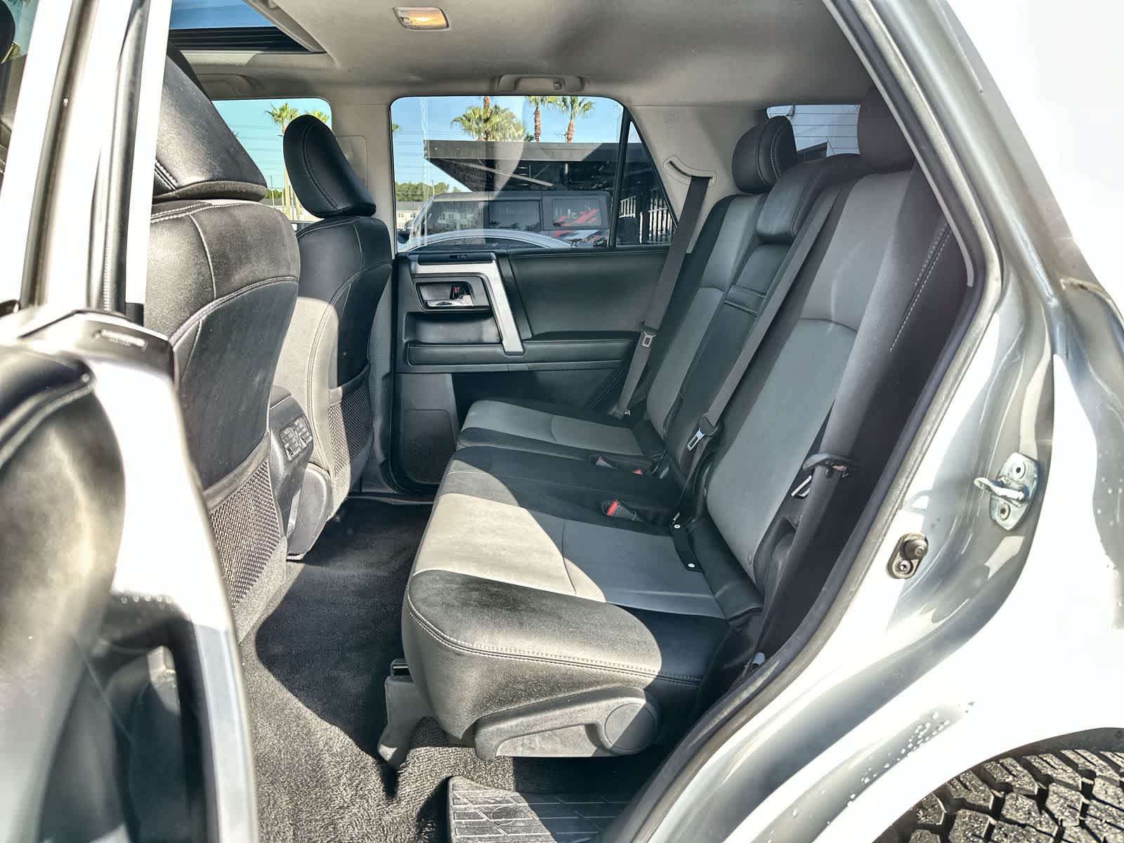 Used 2021 Toyota 4Runner SR5 Premium w/ Moonroof Package AWD/4WD image 4