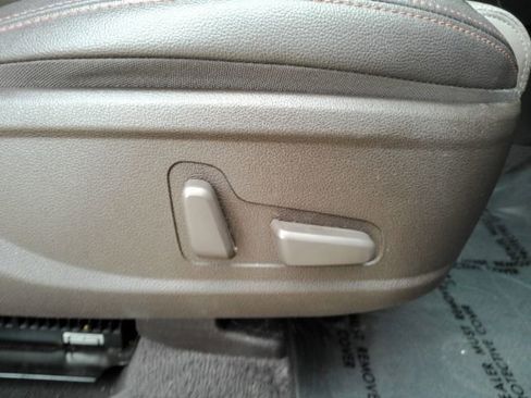 Used 2020 Hyundai Santa Fe SEL w/ Convenience + Premium Package image 24