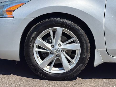 Used 2015 Nissan Altima 2.5 SV FWD image 27