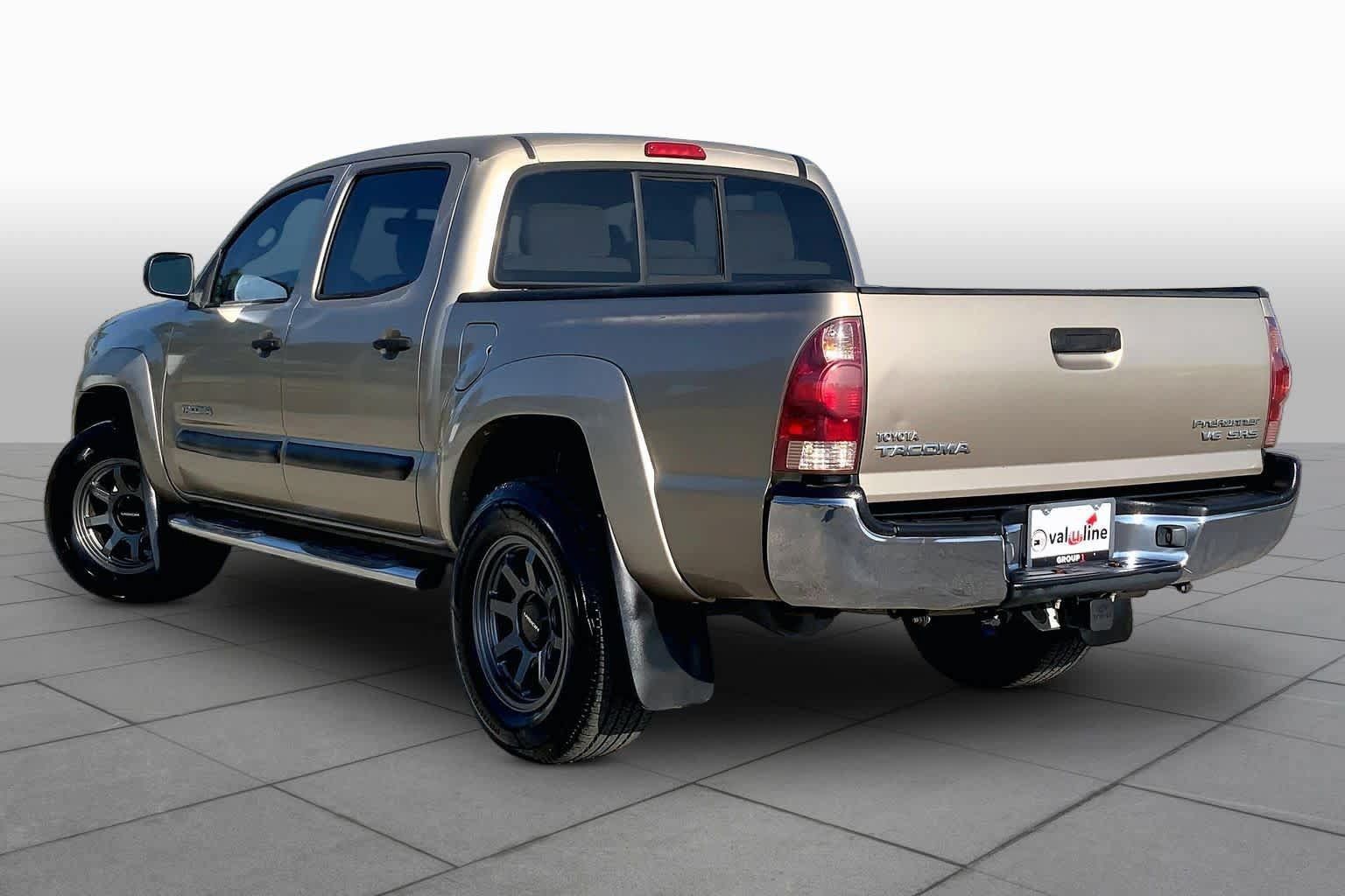 Used 2006 Toyota Tacoma PreRunner w/ SR5 Pkg #2 RWD image 11