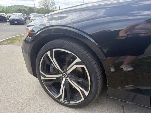 Used 2024 Volvo S60 B5 Plus AWD/4WD image 15