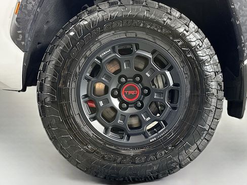 Used 2025 Toyota Sequoia TRD Pro AWD/4WD image 12