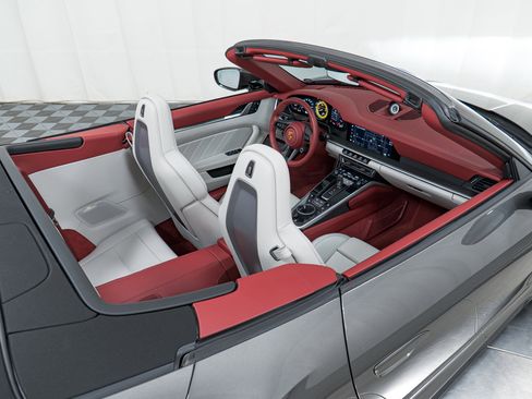 Certified 2022 Porsche 911 Turbo S AWD/4WD image 30
