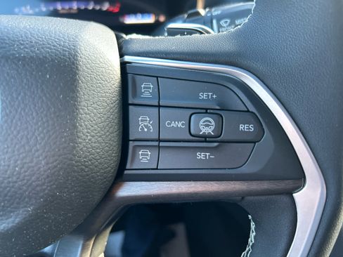 New 2026 Jeep Grand Cherokee L Limited w/ Limited Altitude Package AWD/4WD image 20