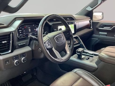 Used 2024 GMC Sierra 1500 Denali AWD/4WD image 12
