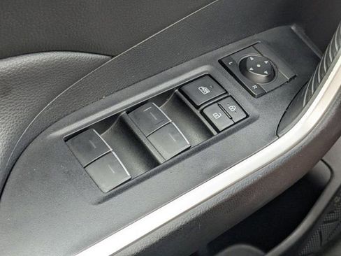 Used 2025 Toyota RAV4 XLE image 13