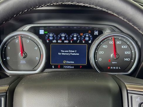 Used 2020 Chevrolet Silverado 2500 High Country w/ Technology Package AWD/4WD image 14