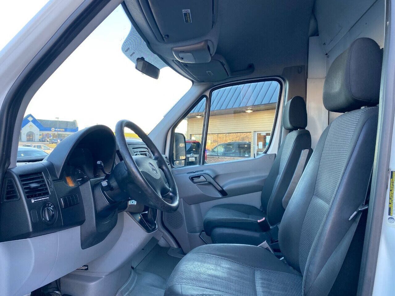 Used 2012 Mercedes-Benz Sprinter 3500 image 9