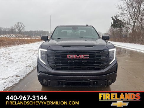 Used 2024 GMC Sierra 1500 Elevation image 12