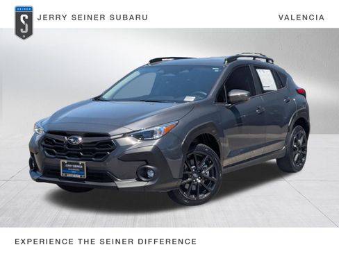Used 2025 Subaru Crosstrek 2.0i Premium AWD/4WD image 1