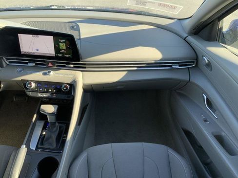 Used 2024 Hyundai Elantra SEL image 54