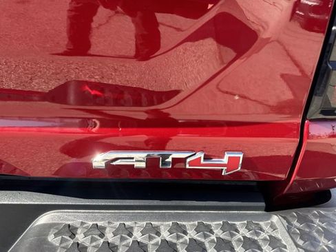 Used 2024 GMC Canyon AT4 w/ AT4 Premium Package image 31