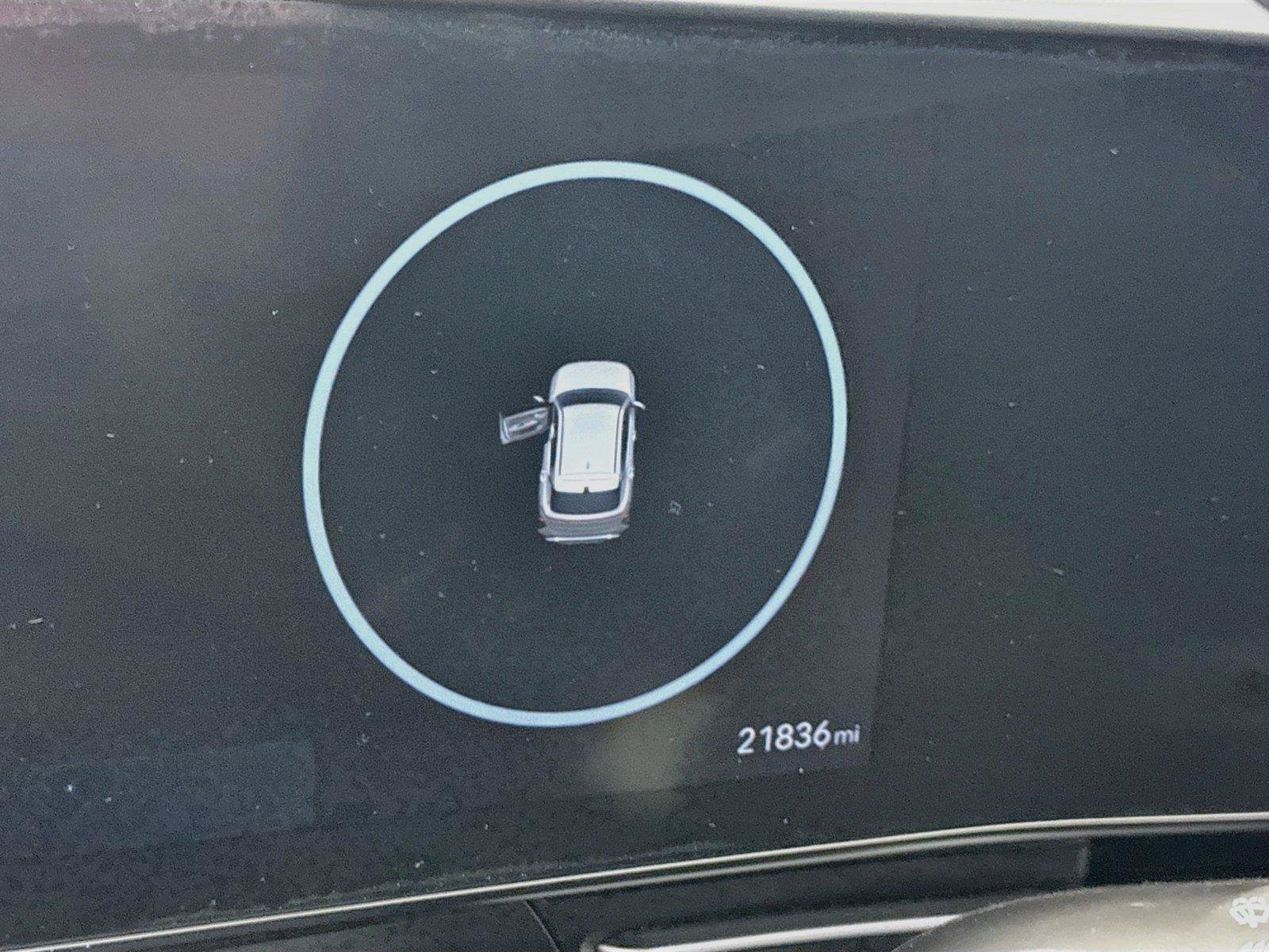 Used 2025 Hyundai Kona SEL AWD/4WD image 3